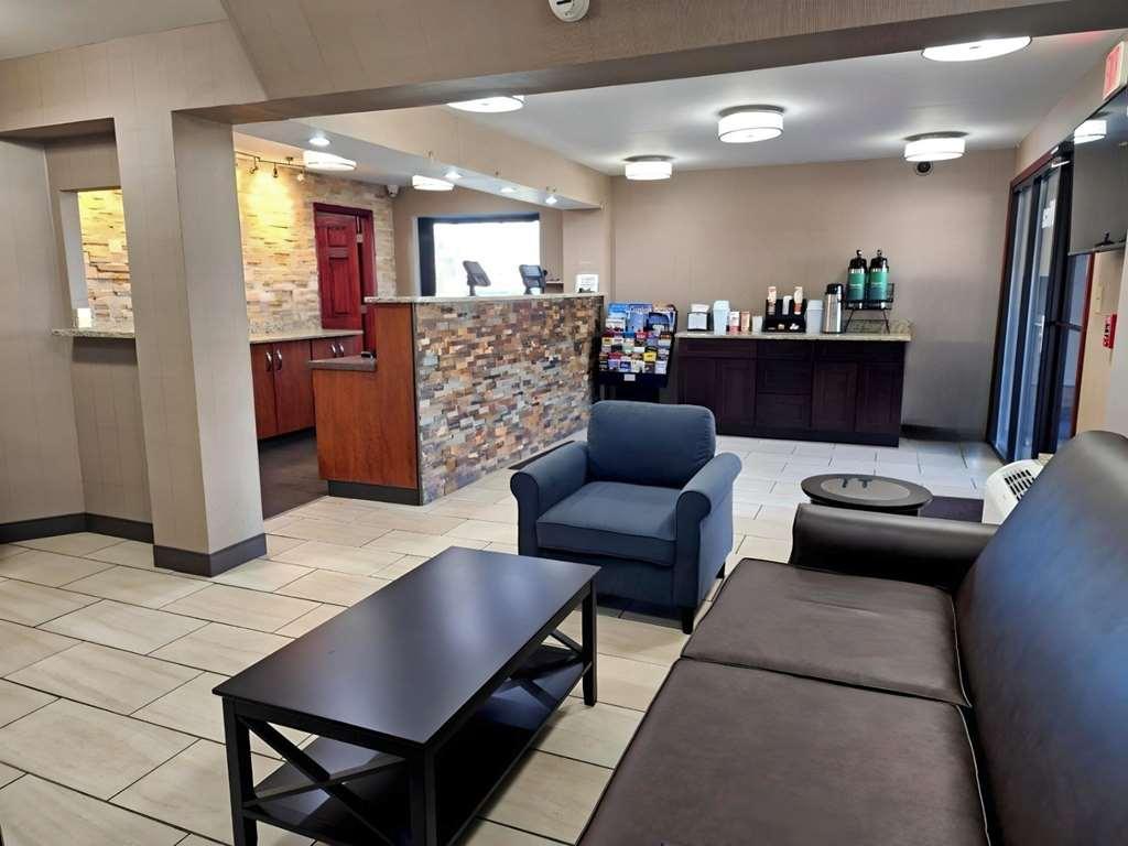 Quality Inn Middleburg Heights Interior photo